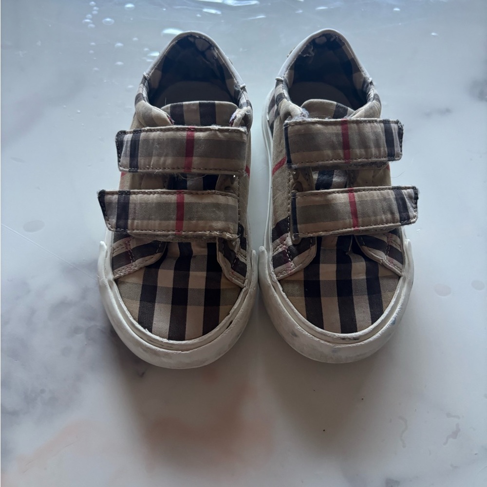 Burberry kids shoes
